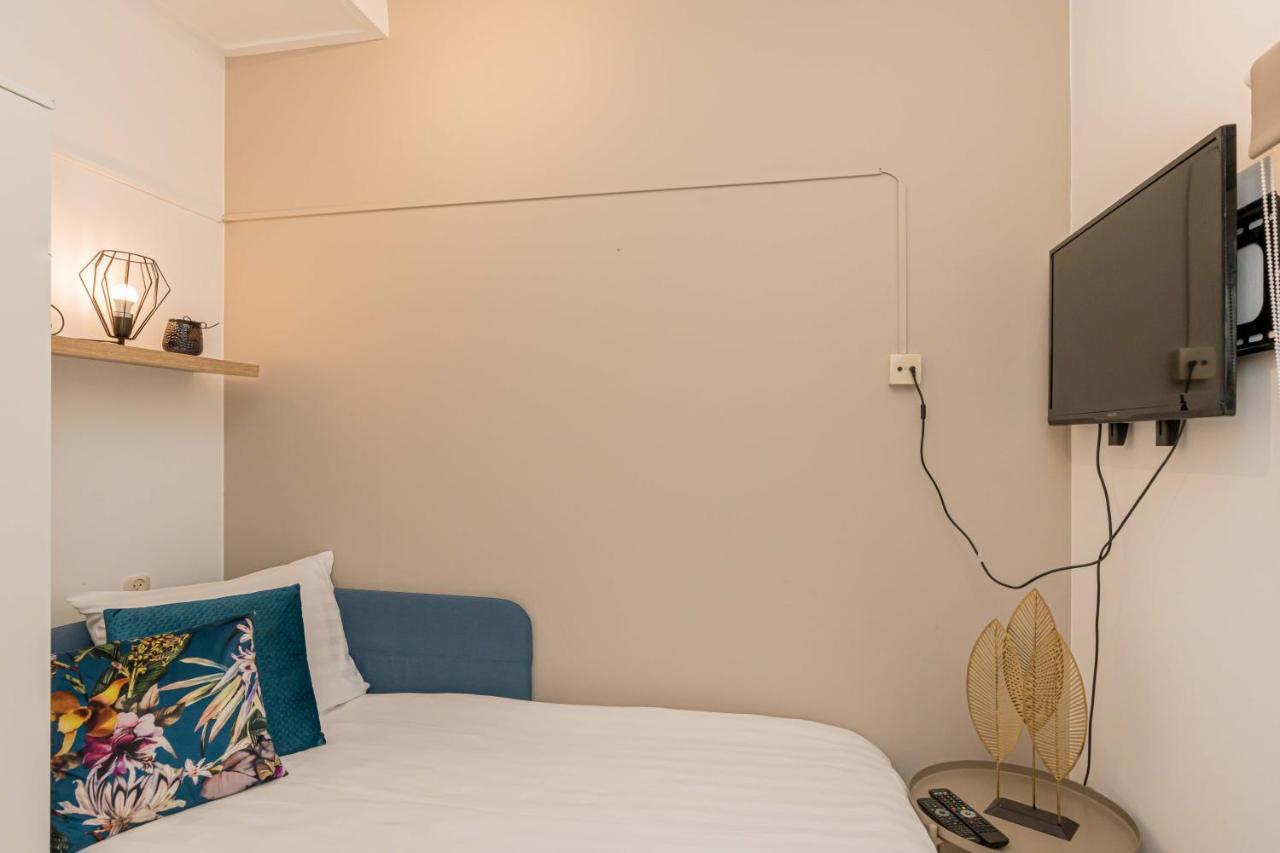 Rb Hostel ジーリクゼー エクステリア 写真