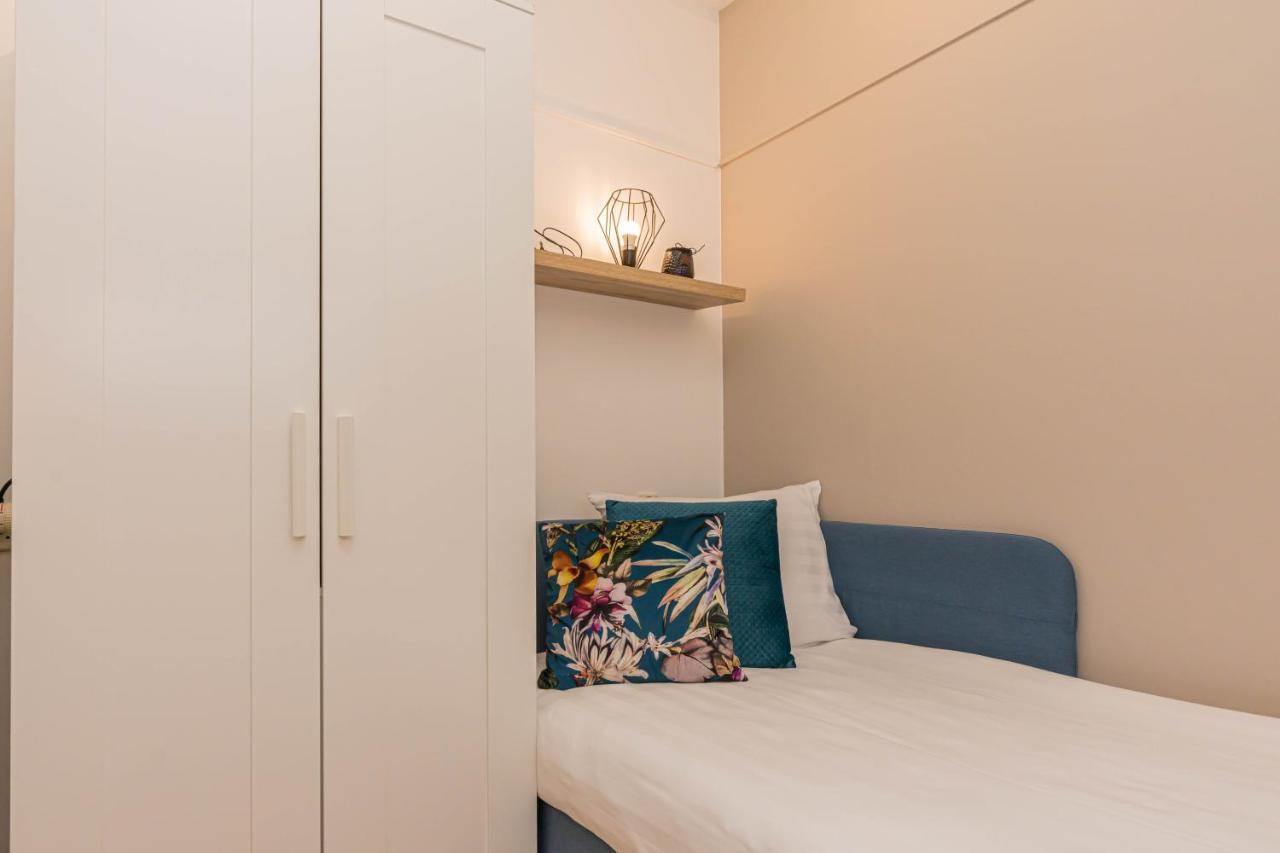 Rb Hostel ジーリクゼー エクステリア 写真