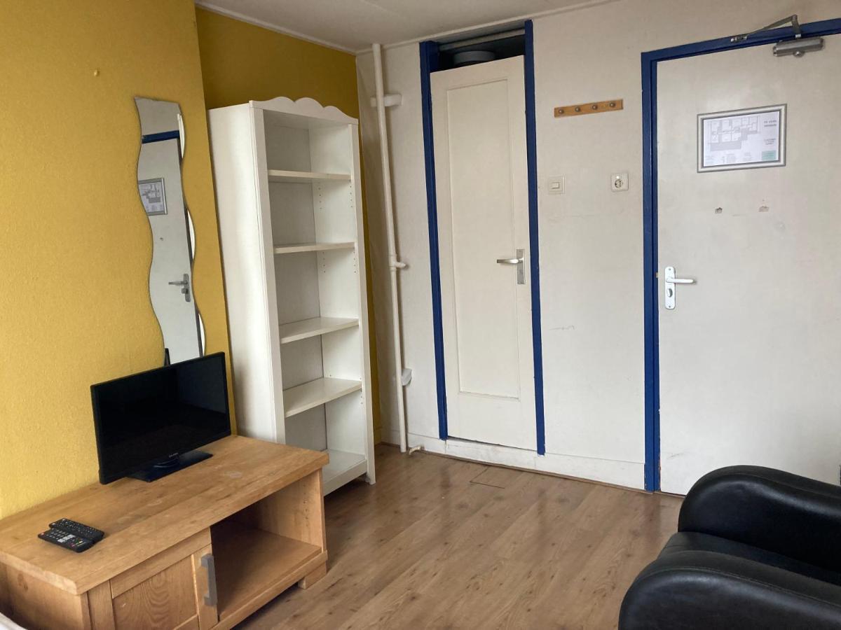 Rb Hostel ジーリクゼー エクステリア 写真