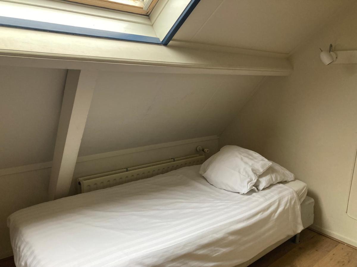 Rb Hostel ジーリクゼー エクステリア 写真