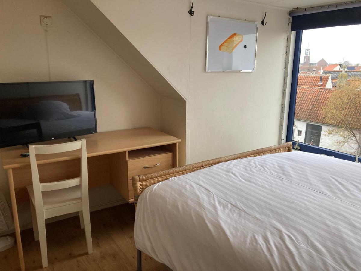 Rb Hostel ジーリクゼー エクステリア 写真