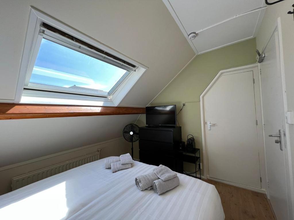 Rb Hostel ジーリクゼー エクステリア 写真
